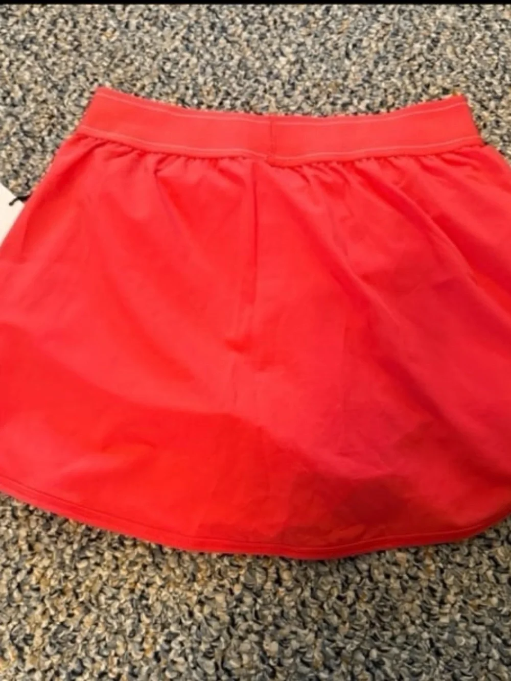 NWT ALO YOGA Candy Red Set: Match Point Tennis Skirt and Splendor Bra - Picture 11 of 12